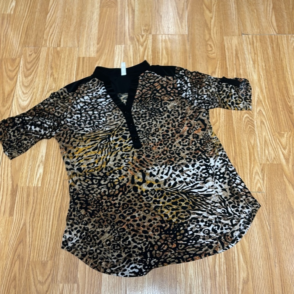 PerSeption Concept Size Large Leopard 🐆 Print Top